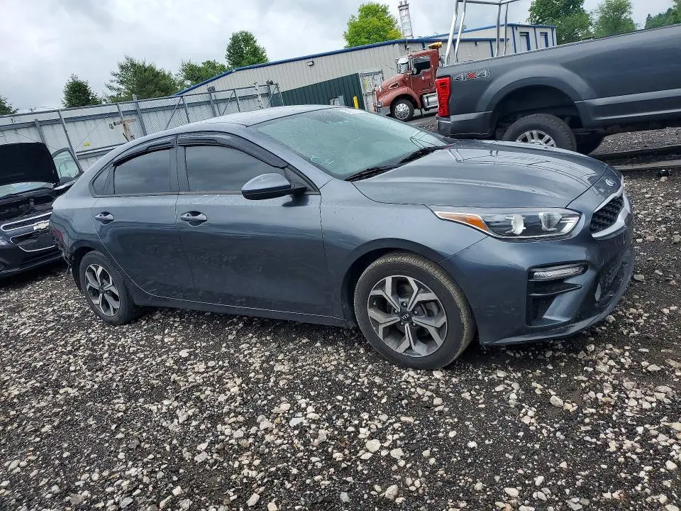 2021 KIA FORTE LXS  