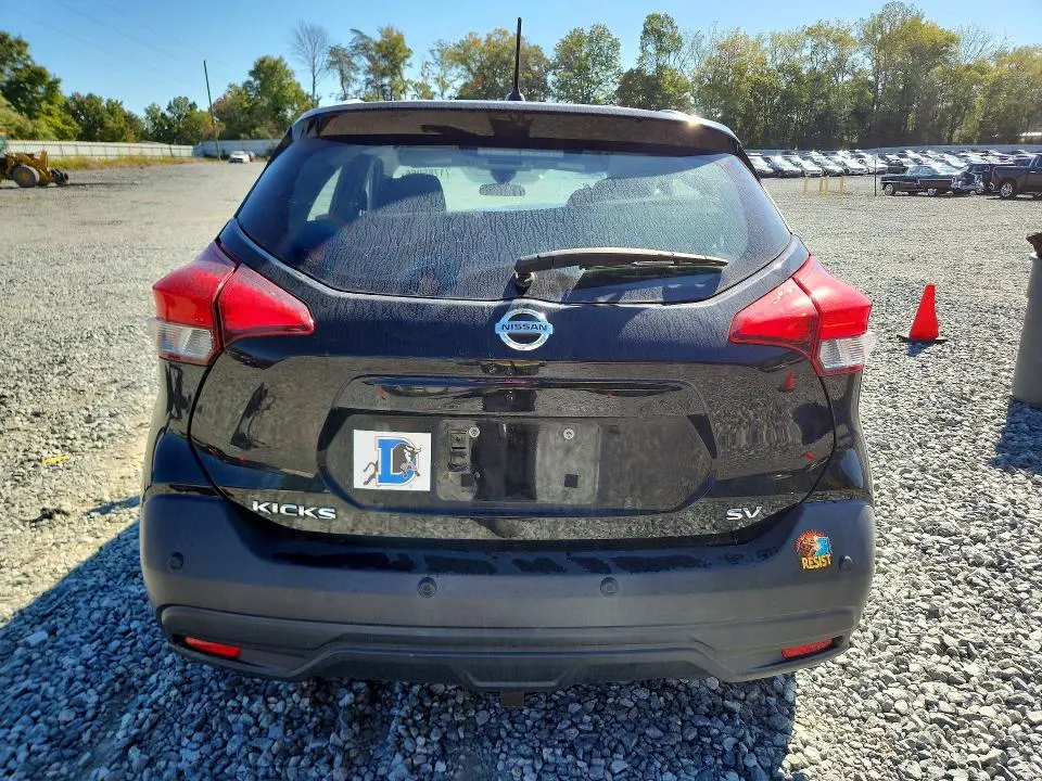 2020 NISSAN KICKS SV  