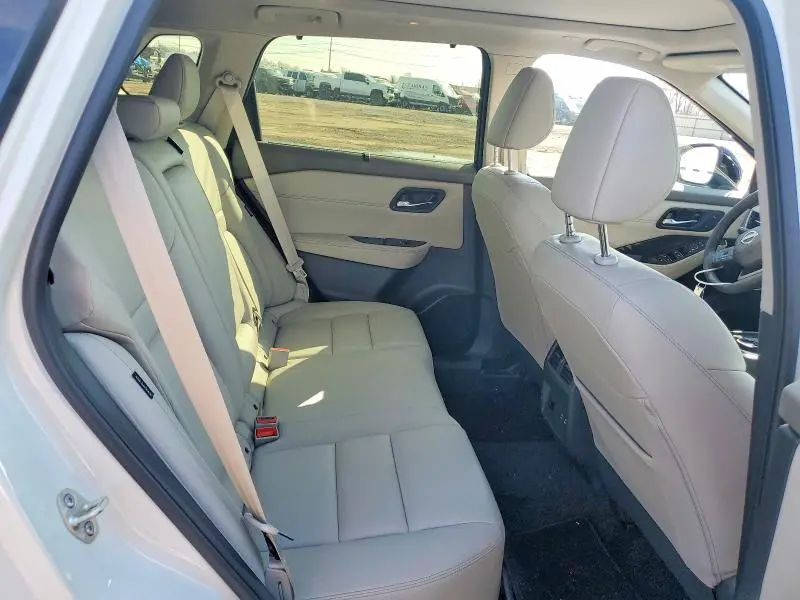 2025 NISSAN ROGUE SL  