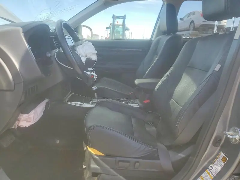 2017 MITSUBISHI OUTLANDER SE  