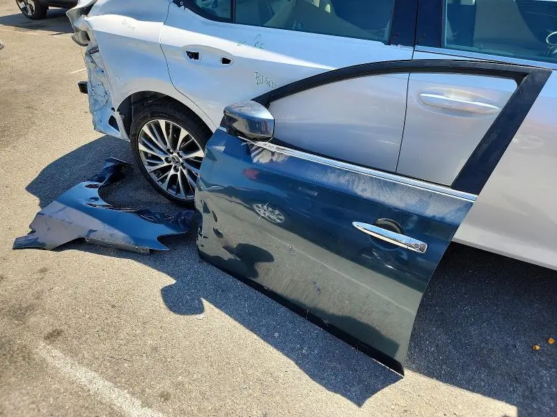 2015 NISSAN SENTRA SV  