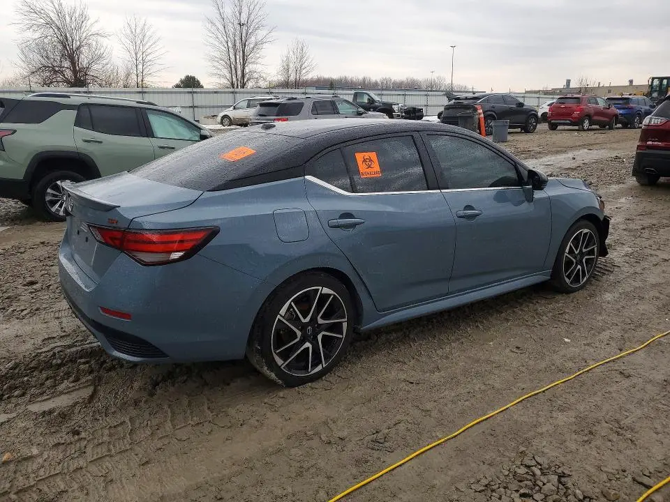 2024 NISSAN SENTRA SR  