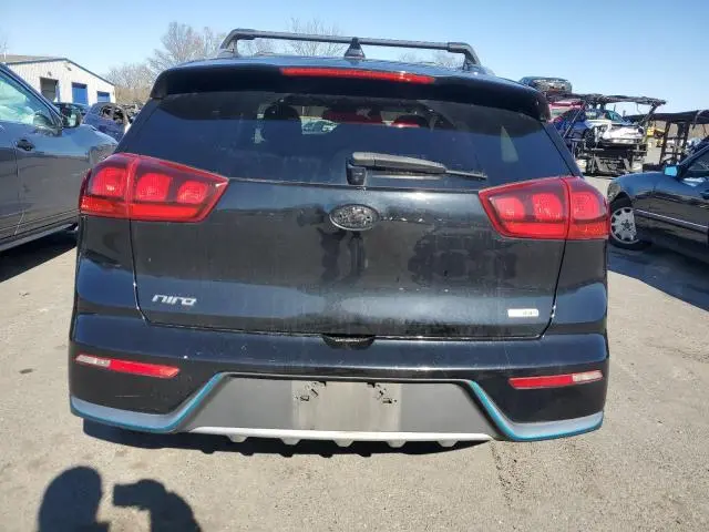 2018 KIA NIRO LX