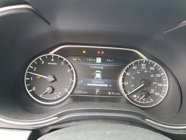 2023 NISSAN MAXIMA SV  