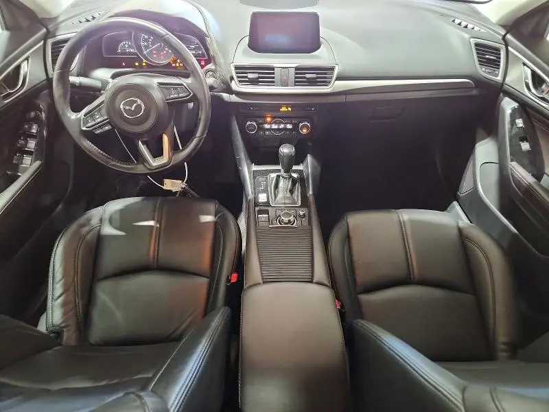 2018 MAZDA 3 TOURING  