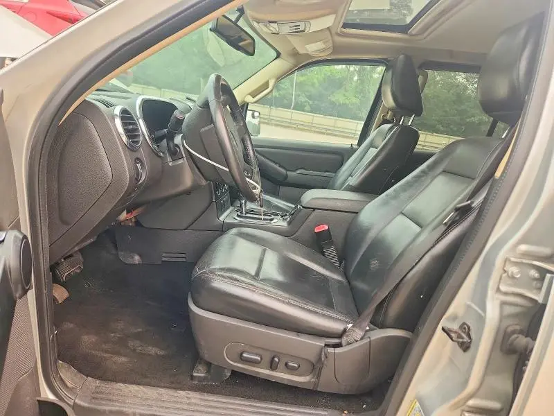 2010 FORD EXPLORER XLT  