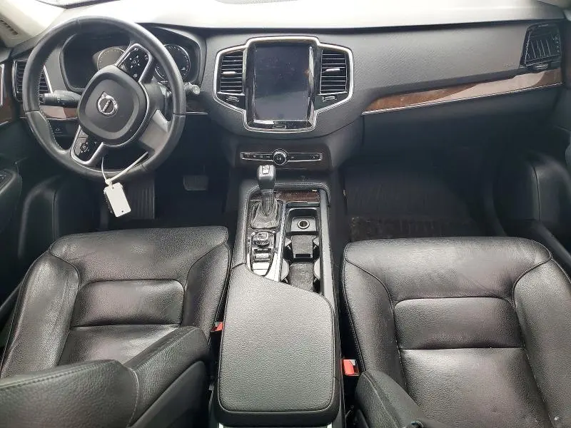 2016 VOLVO XC90 T6  