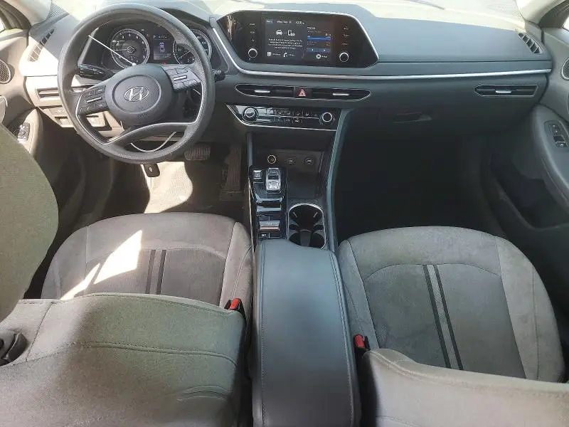 2020 HYUNDAI SONATA SE  