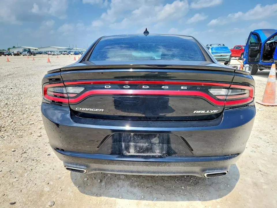 2015 DODGE CHARGER SXT  