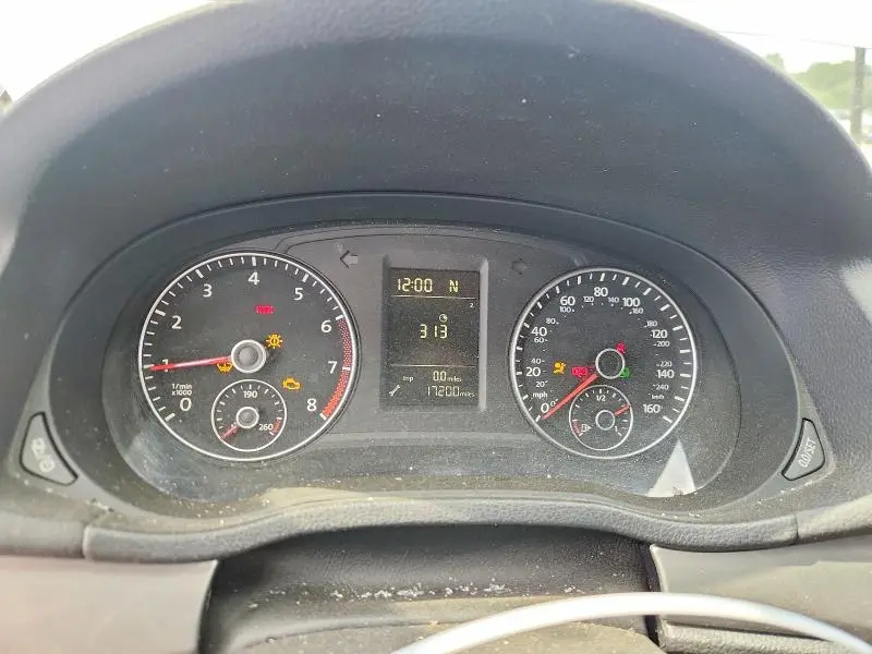 2014 VOLKSWAGEN PASSAT S  