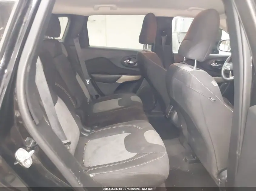 2018 JEEP CHEROKEE LATITUDE FWD