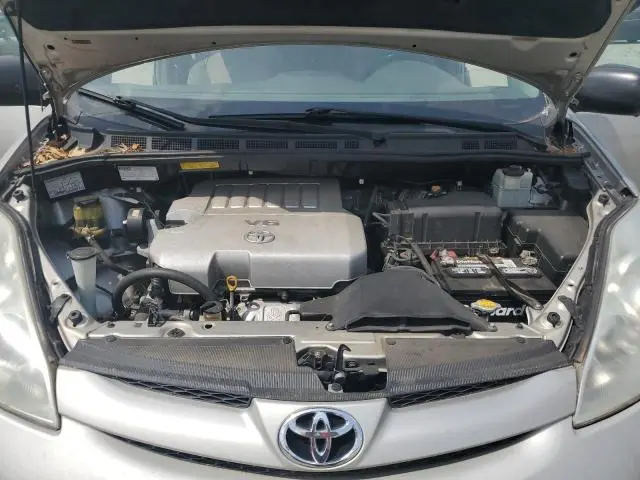 2010 TOYOTA SIENNA CE  