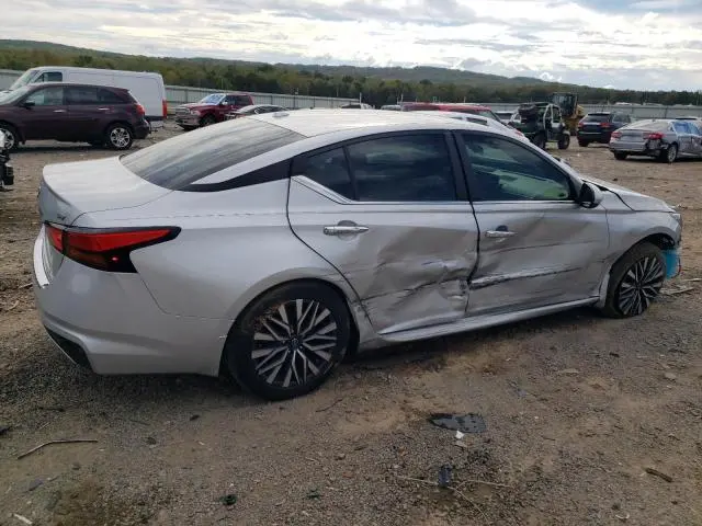 2023 NISSAN ALTIMA SV  