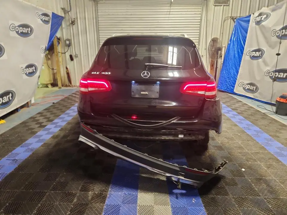 2016 MERCEDES-BENZ GLC 300  