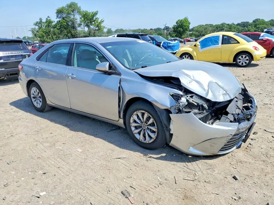 2015 TOYOTA CAMRY DELUXE  