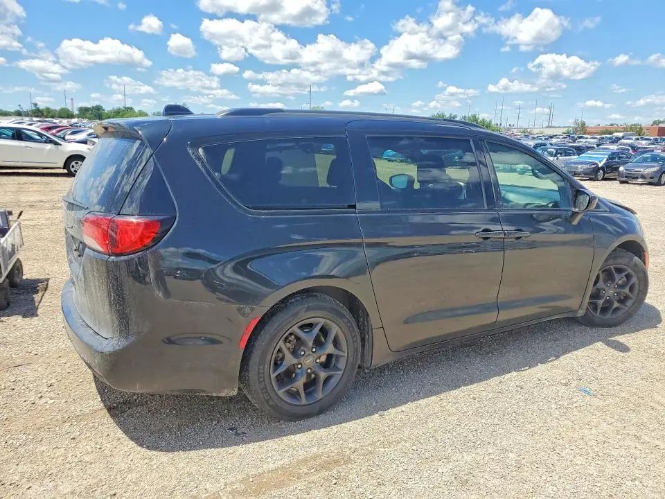 2019 CHRYSLER PACIFICA TOURING L PLUS  