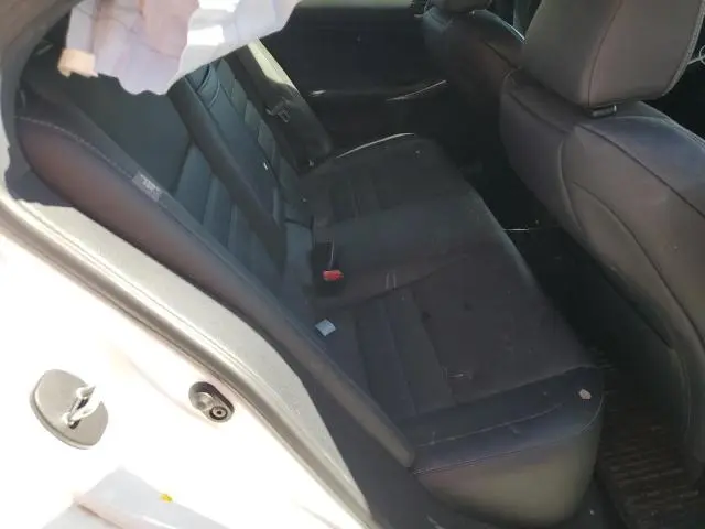 2019 LEXUS IS 300