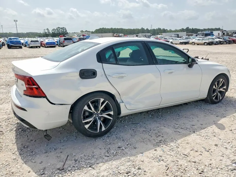 2024 VOLVO S60 CORE  