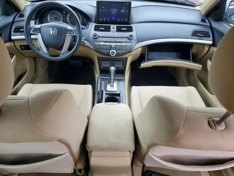 2011 HONDA ACCORD LX  