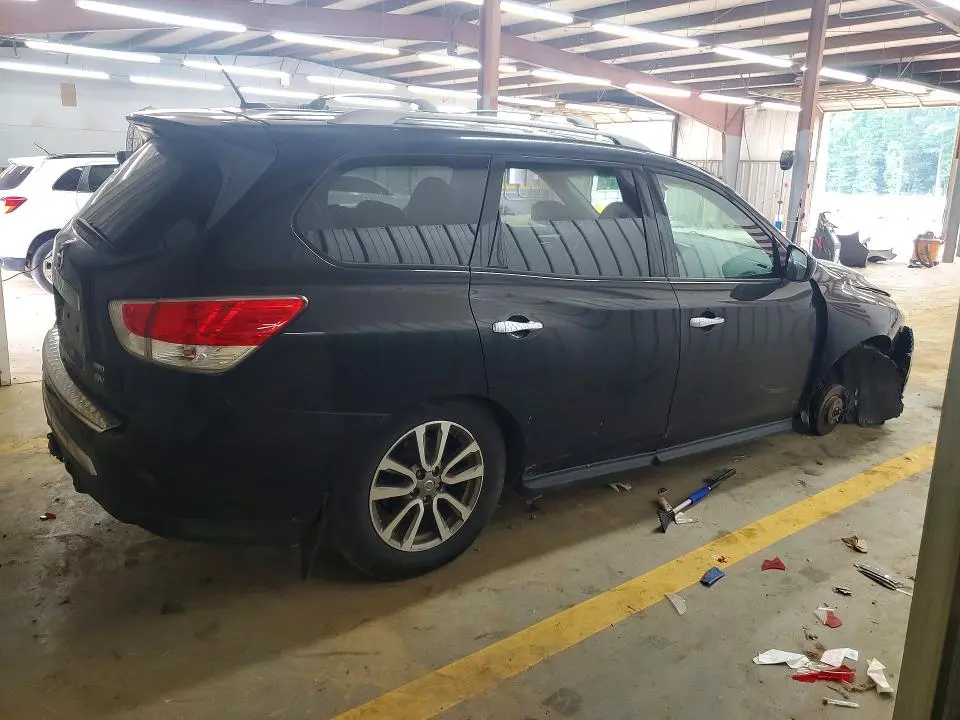 2015 NISSAN PATHFINDER SV  