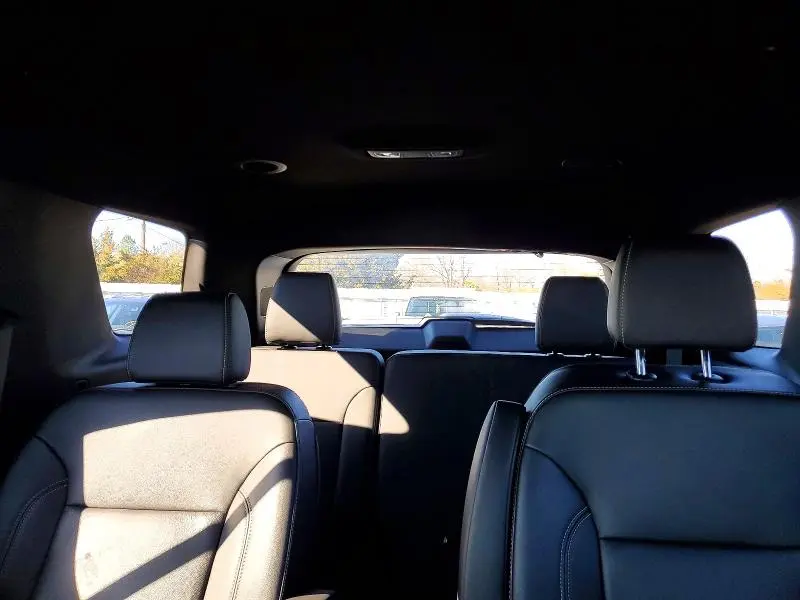 2023 CHEVROLET TRAVERSE LT  