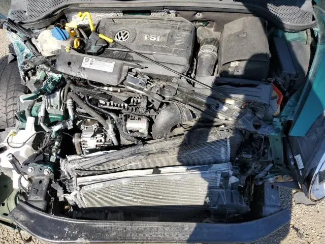 2017 VOLKSWAGEN BEETLE S/SE  