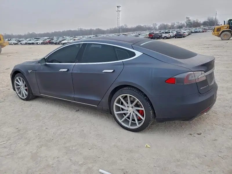 2015 TESLA MODEL S P85D  