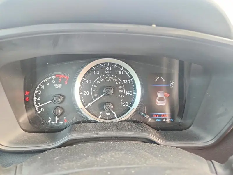 2021 TOYOTA COROLLA LE  