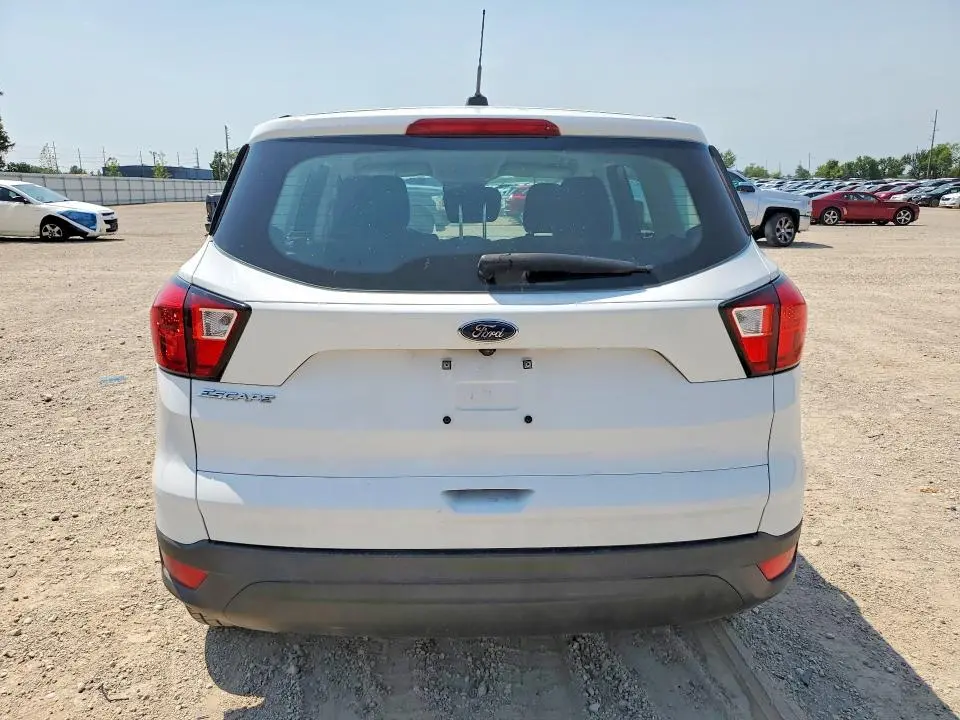 2019 FORD ESCAPE S  