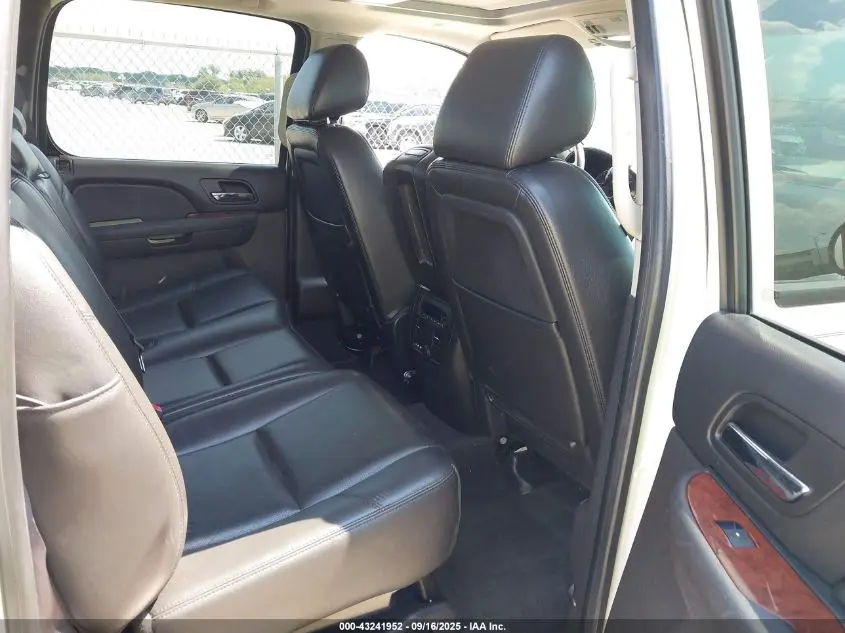 2013 CHEVROLET AVALANCHE LTZ