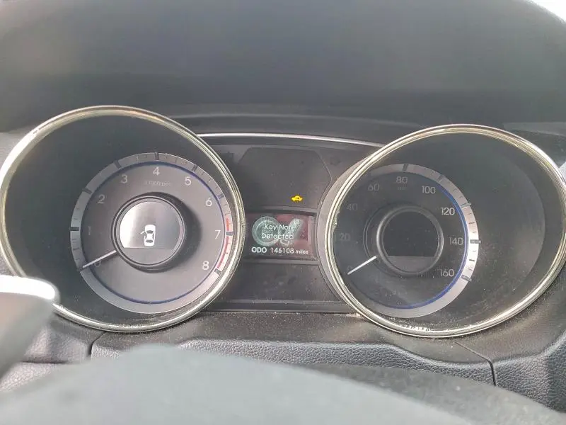 2013 HYUNDAI SONATA SE  