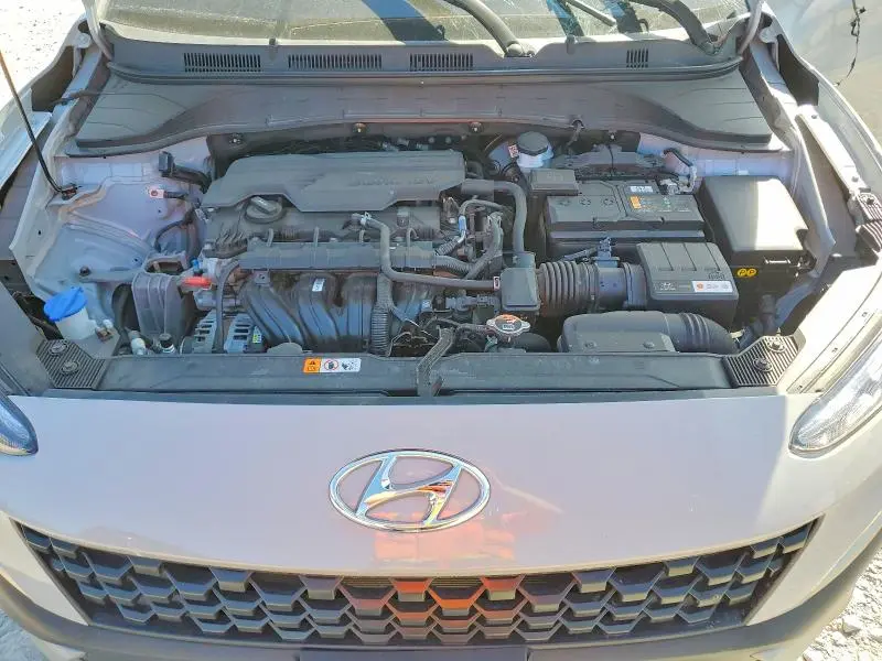 2023 HYUNDAI KONA SE  