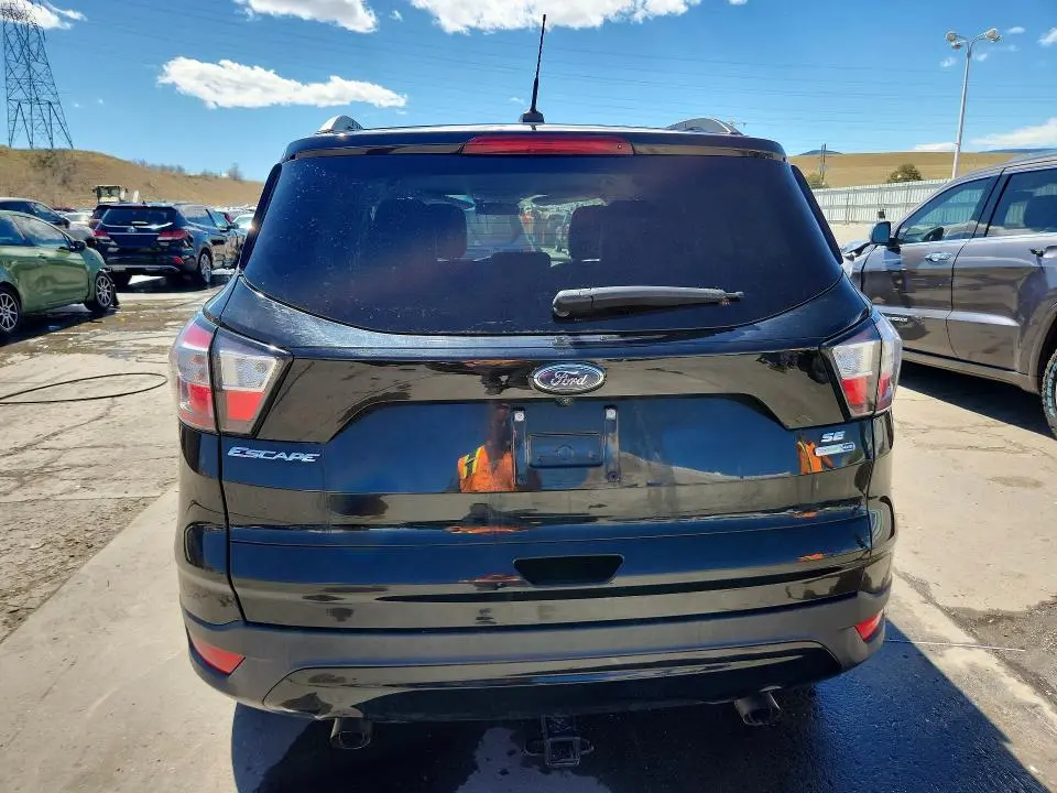 2018 FORD ESCAPE SE  