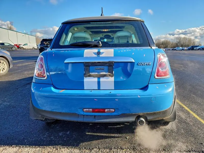 2013 MINI COOPER   