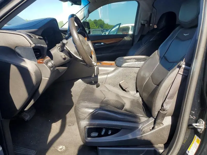 2017 CADILLAC ESCALADE LUXURY  