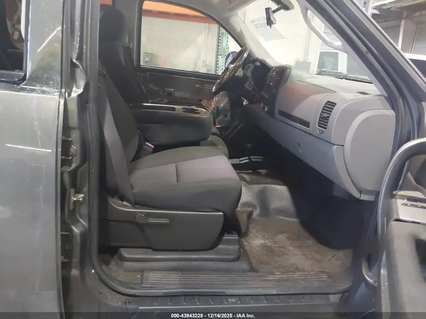 2011 CHEVROLET SILVERADO 1500 LS