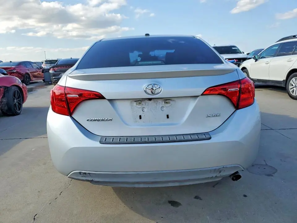 2018 TOYOTA COROLLA XSE  