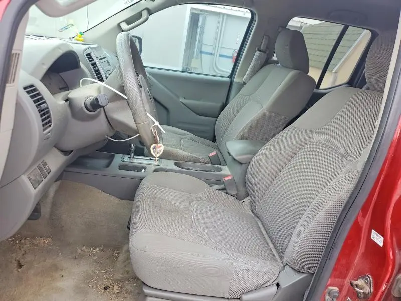 2016 NISSAN FRONTIER S  
