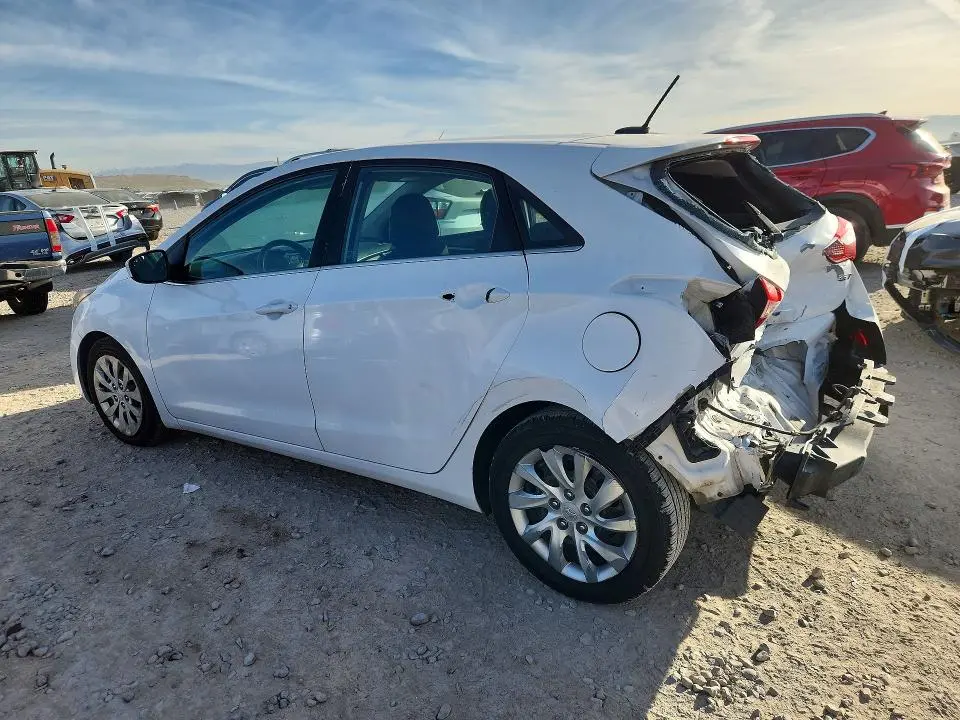 2017 HYUNDAI ELANTRA GT BASE  