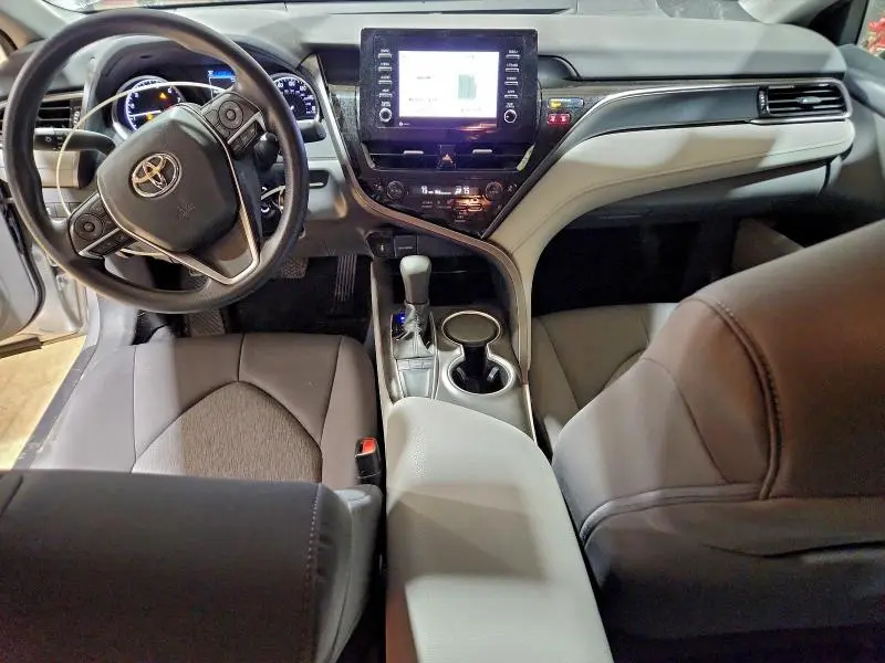 2022 TOYOTA CAMRY LE  