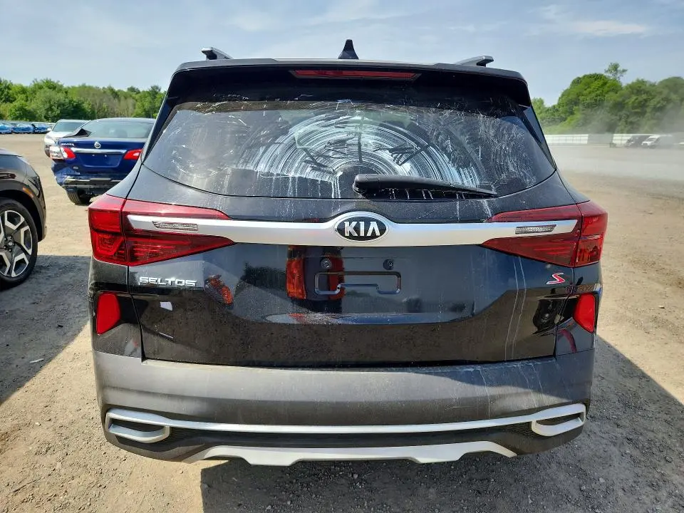2021 KIA SELTOS S  