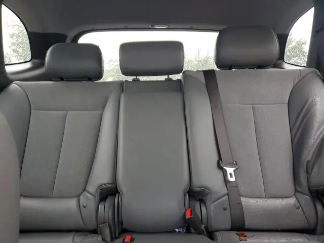 2012 HYUNDAI SANTA FE SE  