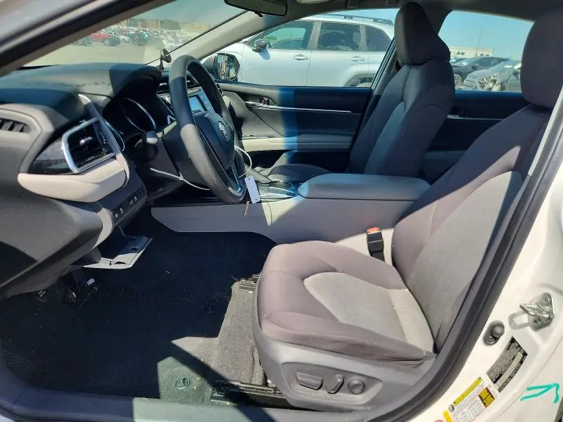 2018 TOYOTA CAMRY LE  