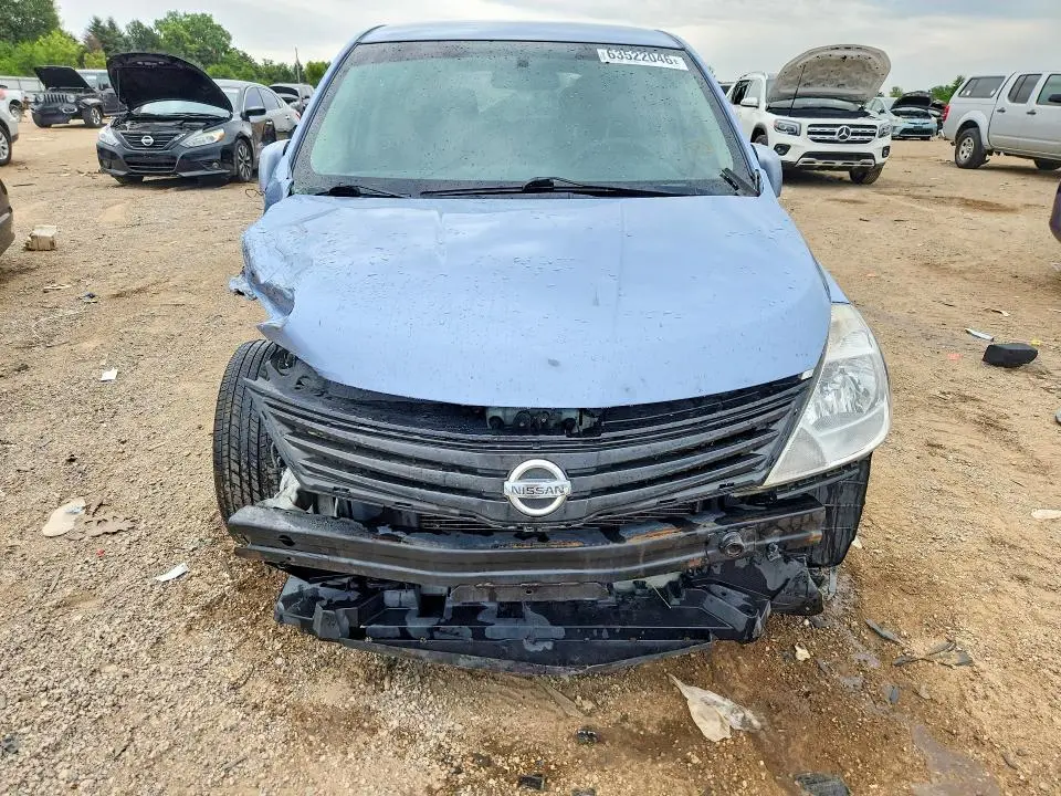 2011 NISSAN VERSA 1.8 S  