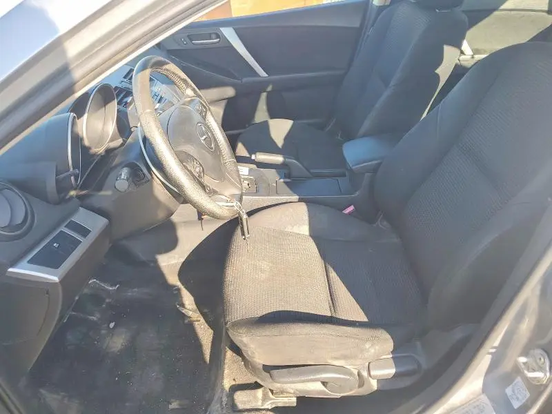 2013 MAZDA 3 I  