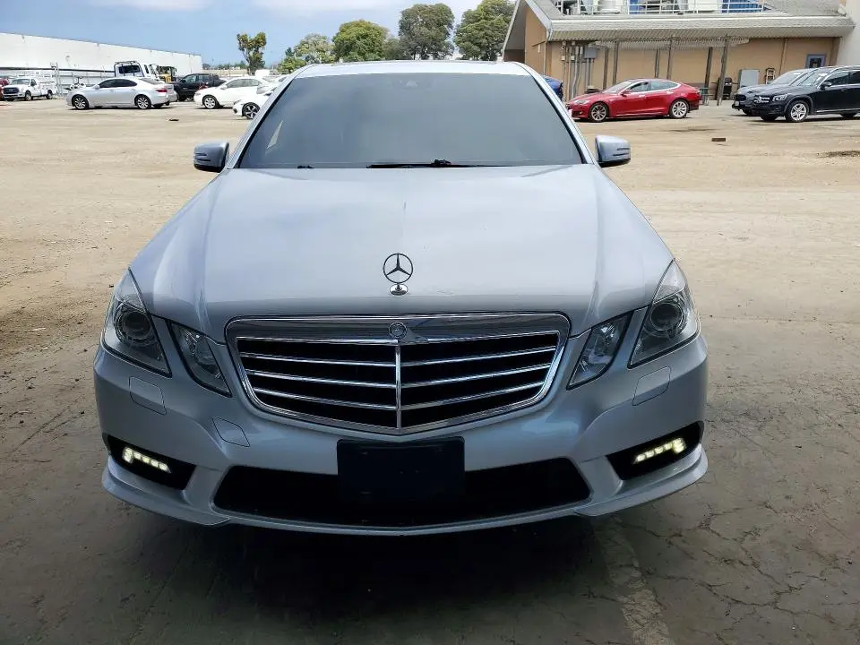 2011 MERCEDES-BENZ E 350  