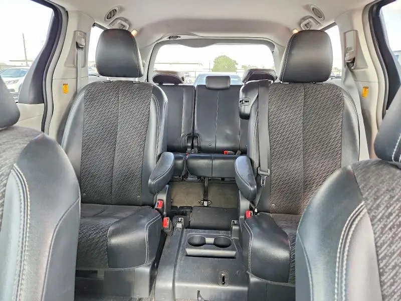 2013 TOYOTA SIENNA SPORT  