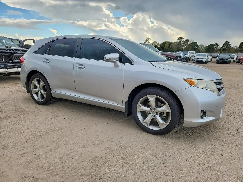 2014 TOYOTA VENZA XLE  