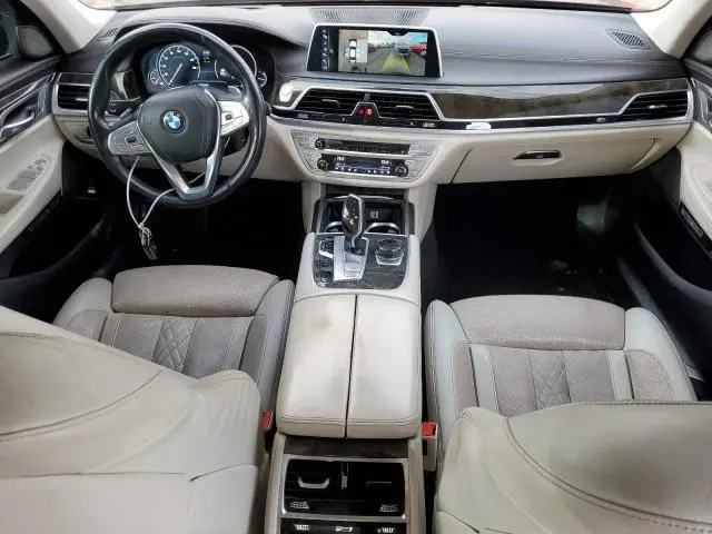 2016 BMW 750 XI  