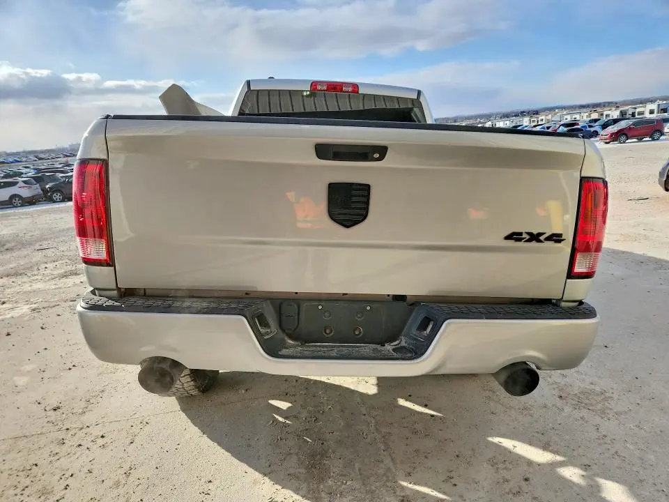 2014 RAM 1500 ST  